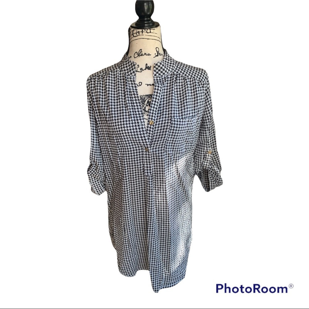 A’gaci houndstooth polyester chiffon tunic dress . Classy , versatile small